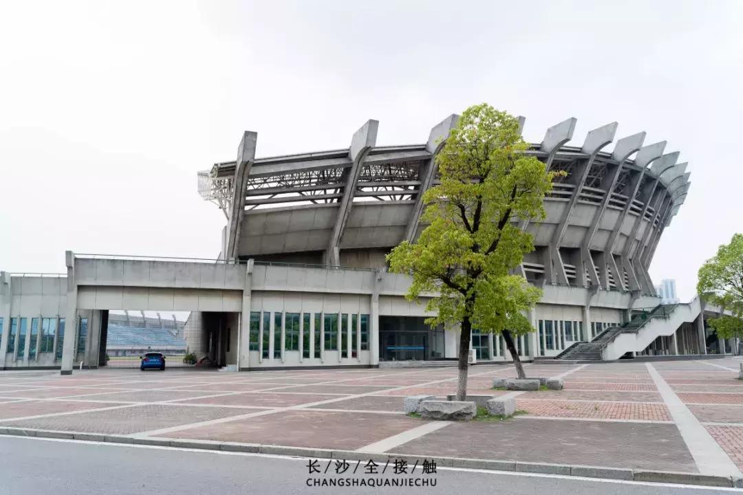 长沙最青春公交，串联6所大学的记忆