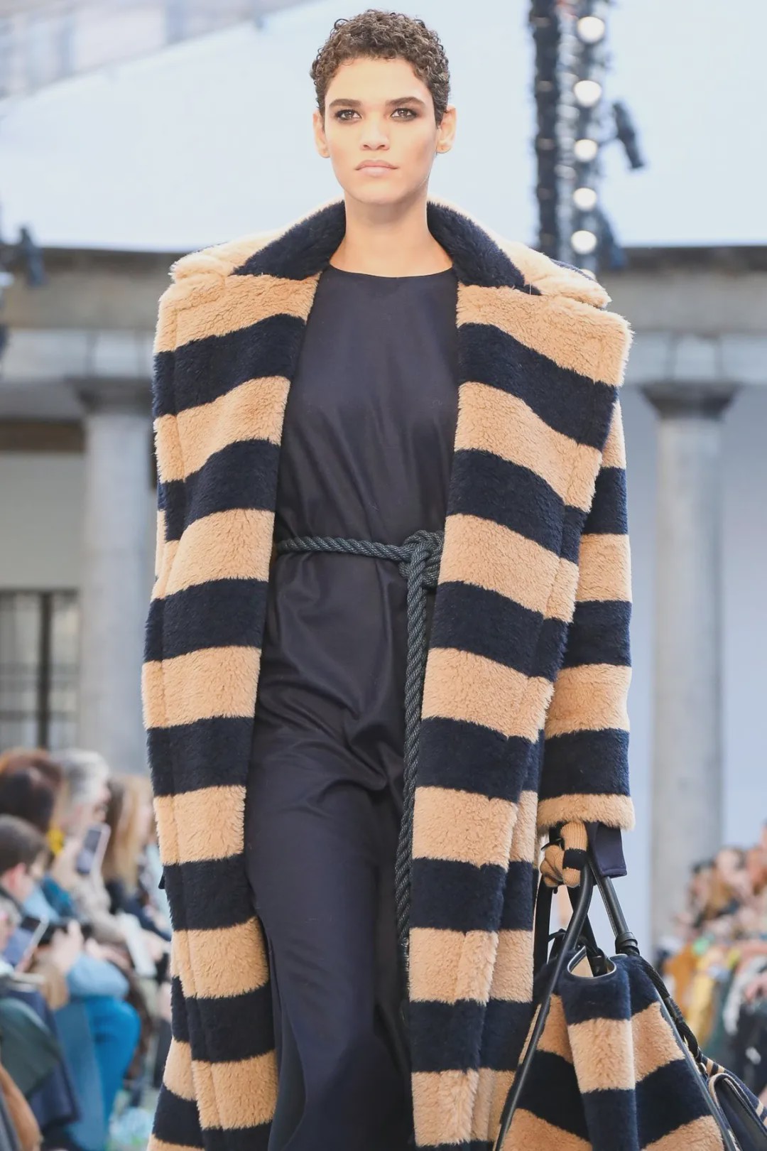 时装周米兰春夏,时装周巴黎米兰