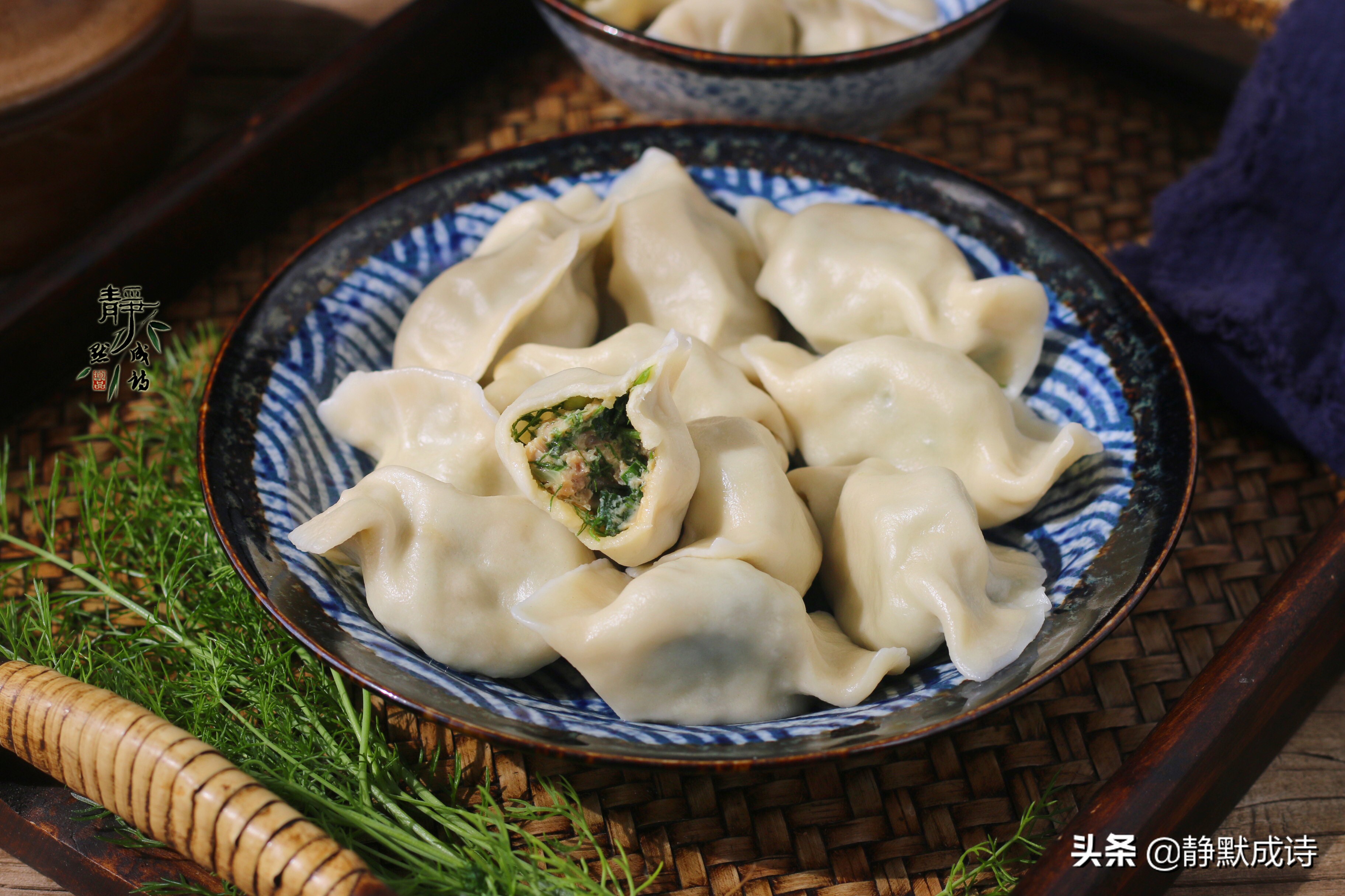 春天啥菜包饺子好吃,此菜软糯q弹