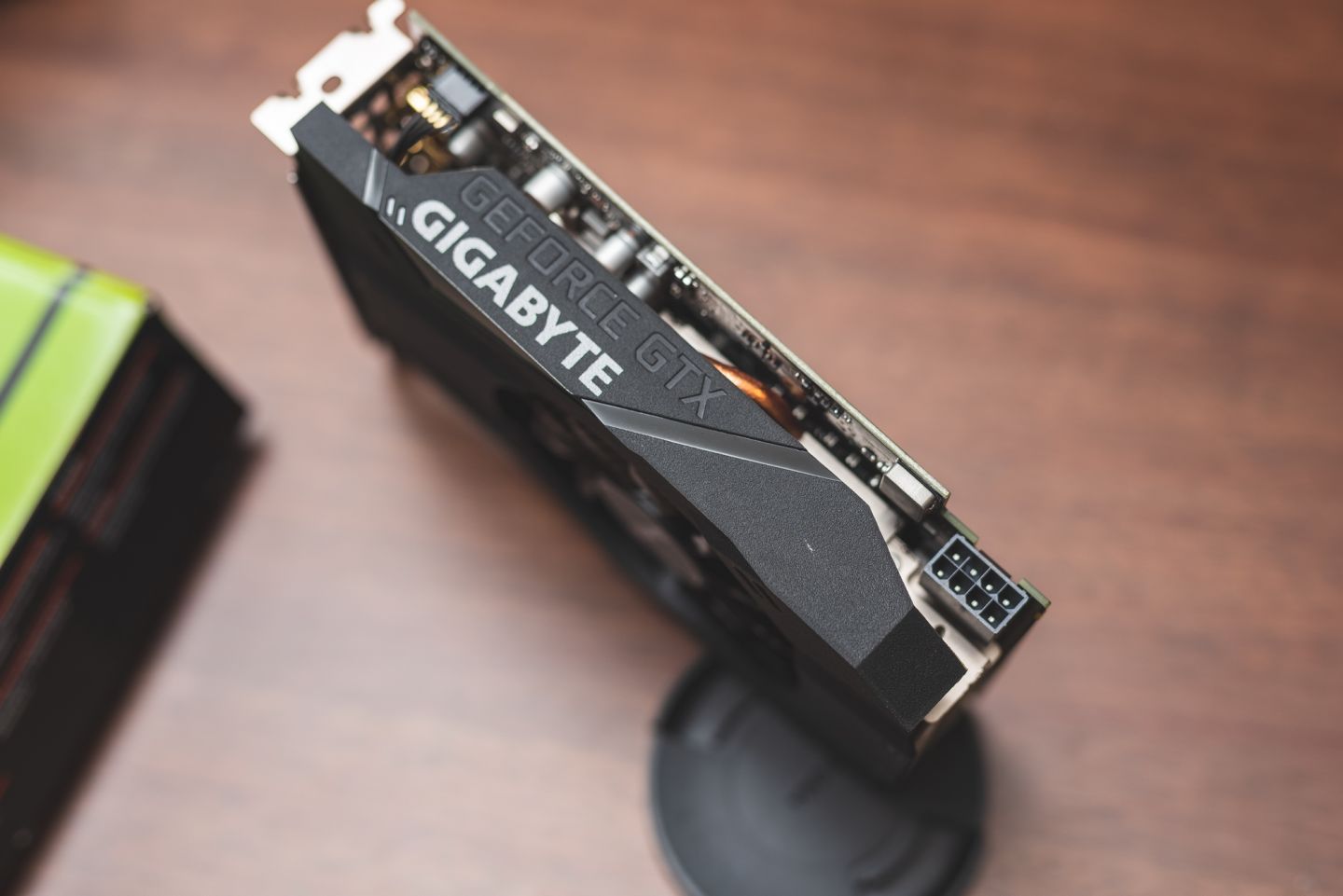 itx小钢炮需要什么,itx白色小钢炮安装教程