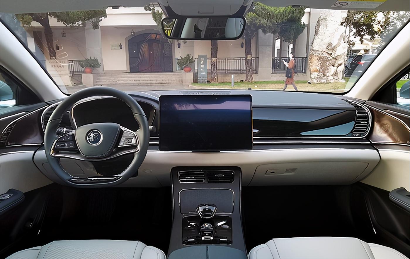 比亚迪汉ev浅色版,比亚迪汉ev内饰白色会变黄