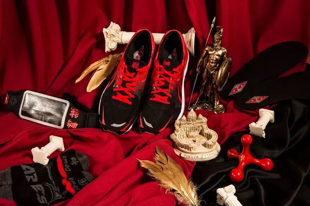 还记得第一双跑鞋吗,还记得第一双碳板跑鞋吗