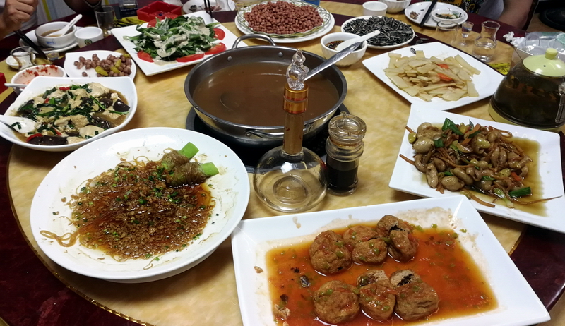 喝狗肉汤配什么吃,喝狗肉汤对胃有没有好处