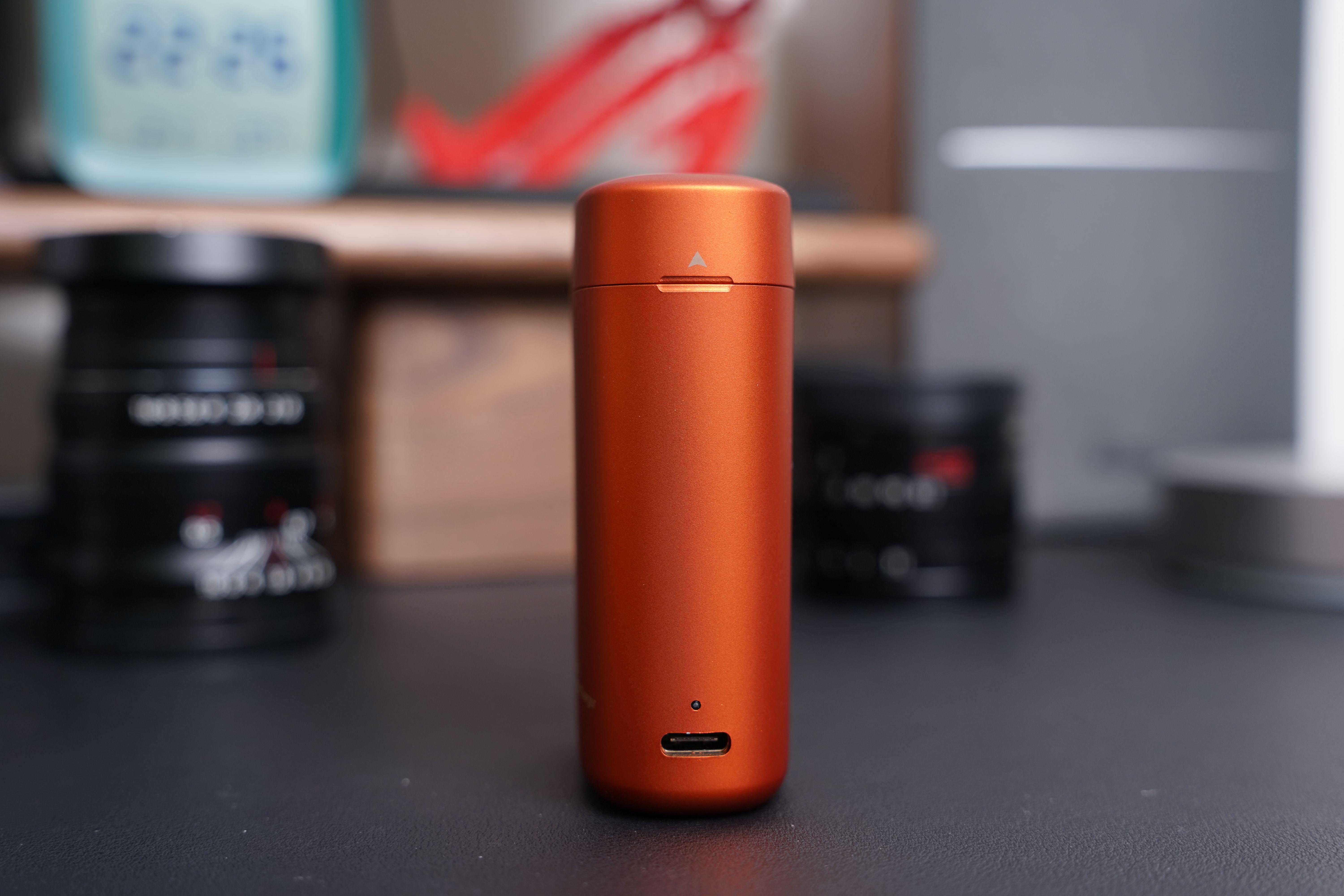 把手电筒做得和TWS耳机一样——指挥家Baton3尊享版