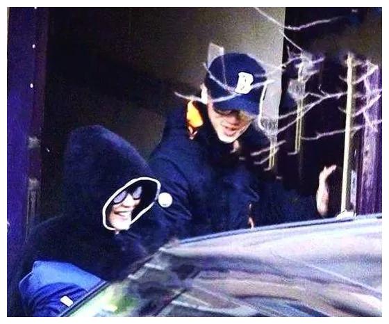 王菲谢霆锋合体想谈什么样的恋爱,王菲谢霆锋一反常态高调秀恩爱