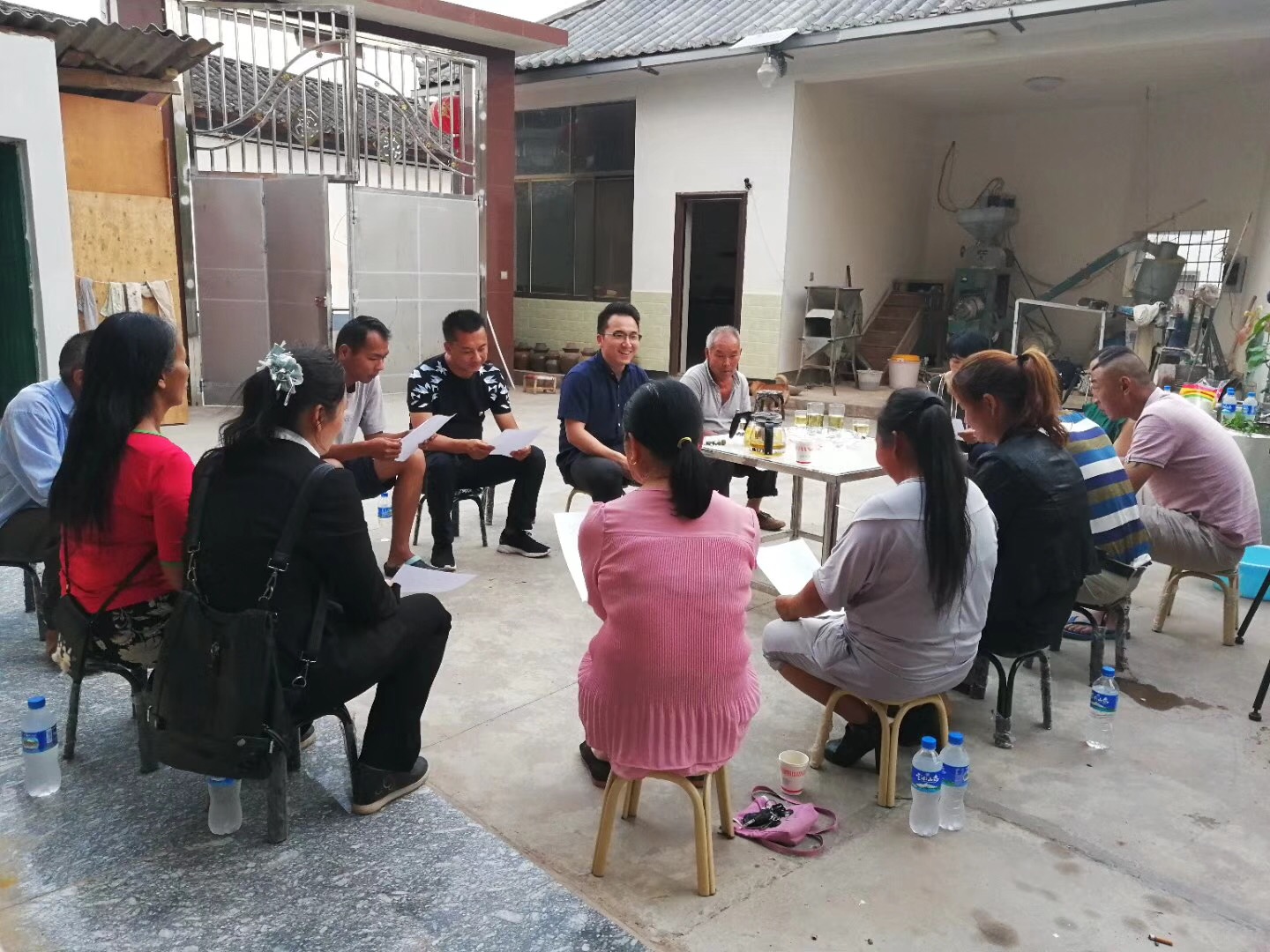 浙大干部景东扶贫：贫困发生率从12.64%降至3.49%，村民都拿他当自家人！