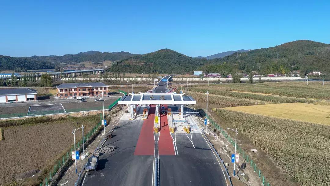 最新长春到吉林高速通行情况,长春到吉林珲乌高速开通了吗