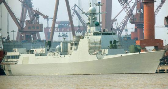 江南大连两大船厂忙，6年下水33艘盾舰，是否需要扩大产能？