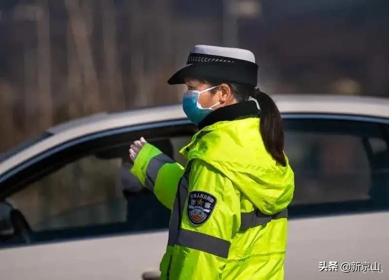 致敬这次抗击疫情所有的前线人员,致敬每一位在前线抗疫的人员