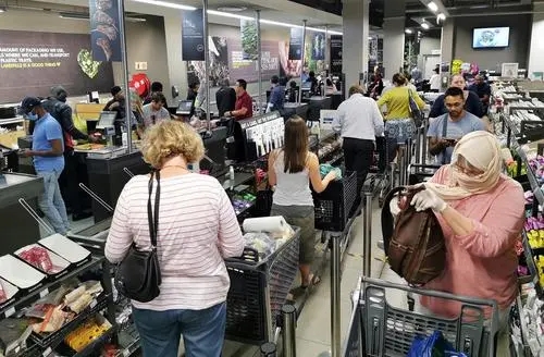 淘金记：穷小子赚13亿美金，成为南非华人首富，最后落败为阶下囚