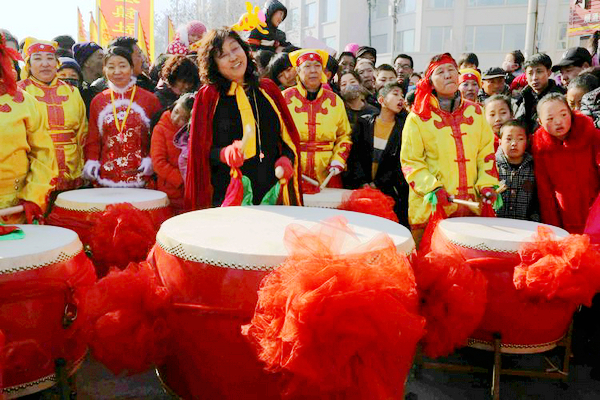 多国狂欢,国人的狂欢盛宴