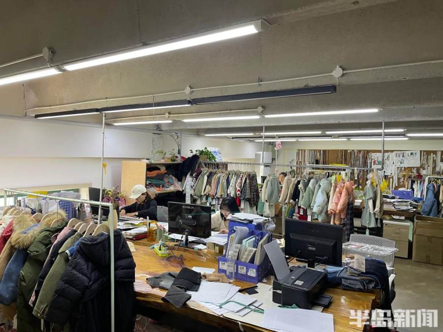 半岛观察丨一条盖毯爆火背后的童装江湖:3000家企业即墨鏖战,如何赢得三孩商机