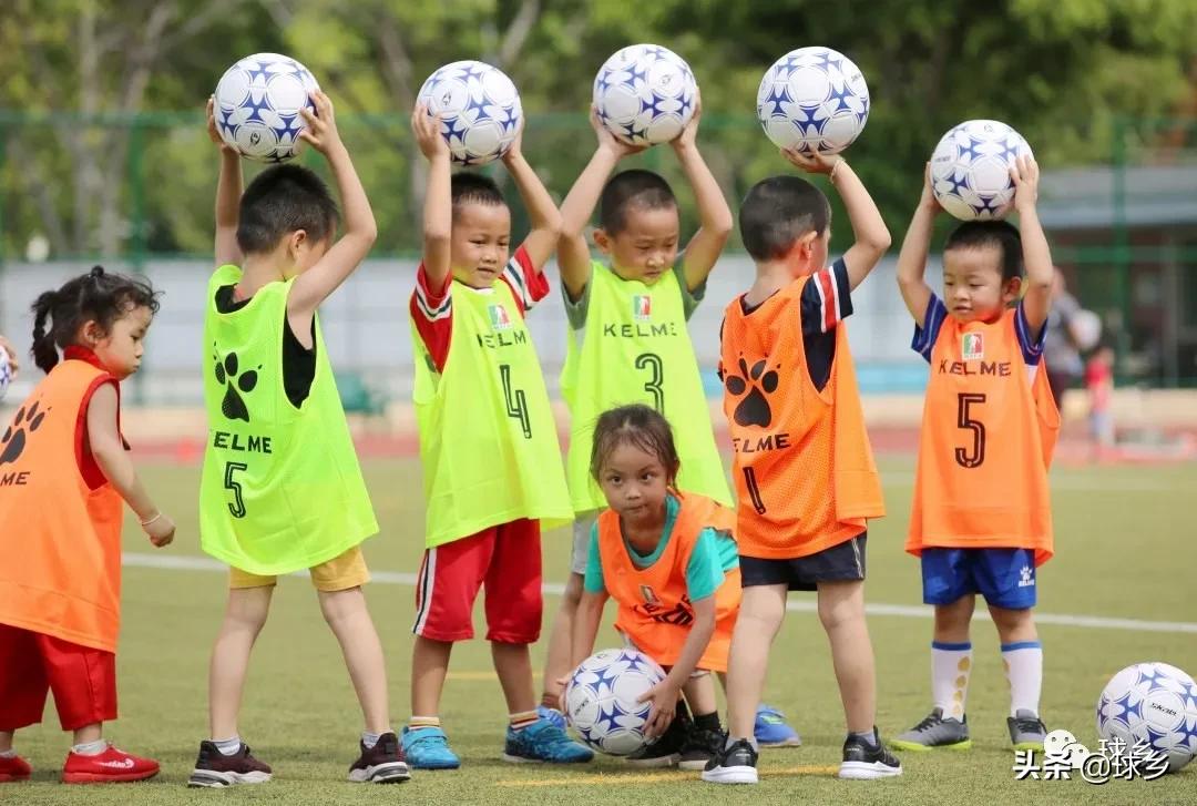 快乐足球记忆录,足球带给孩子们更多的快乐和成长