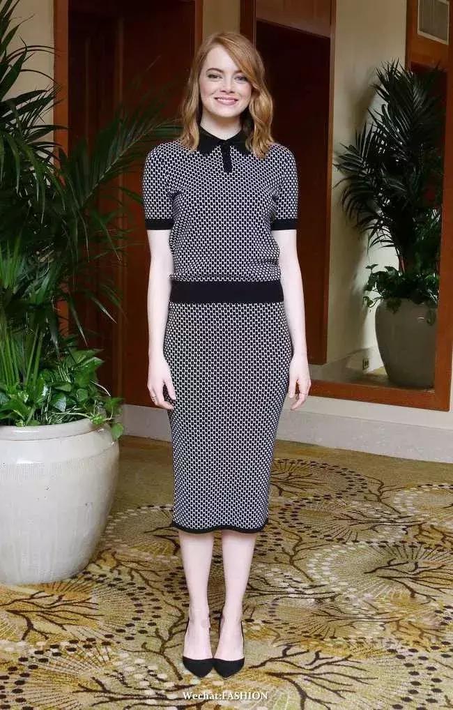 刘雯米兰时装周试装,刘雯维密走秀比心