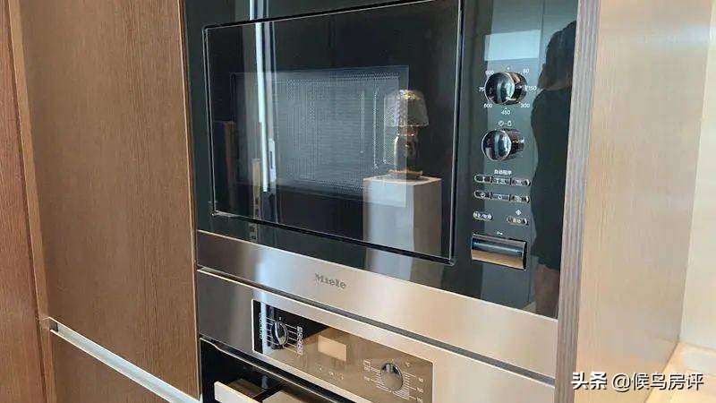 1000万可以买到什么豪车,1000万可以买到怎样的别墅