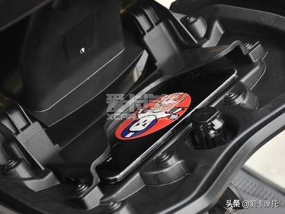 豪爵usr125极限测评,豪爵合资踏板