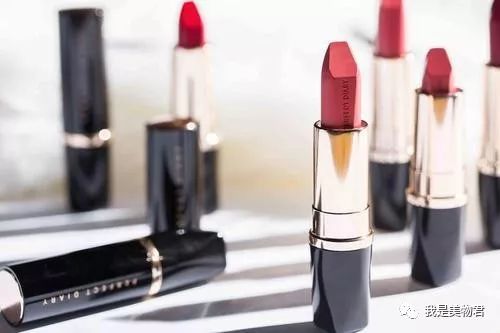 49块竟然比300块还好用，开挂的国产口红真的太美了