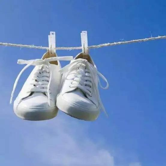 鞋子很臭怎么去除臭味,刷过的鞋子还是有臭味怎么解决