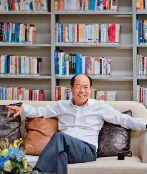 傅育宁与许家印照片,许家印张怡宁