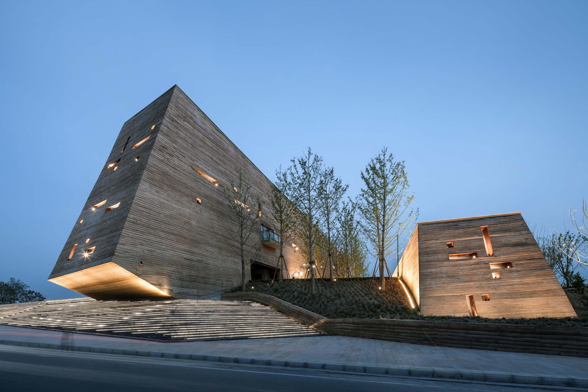 东西方现代夯土墙建筑集粹