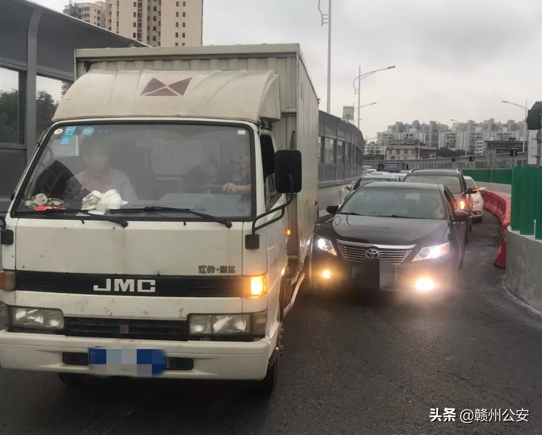 高架道路禁行规定有哪些,高架路哪几种车辆禁止驶入