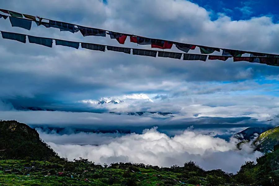 冬日的西藏才是人世间最美的天堂,西藏朝圣路上的美景