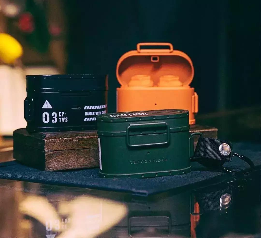 一款让你远离嘈杂环境的耳机,耳机能包容你所有的情绪