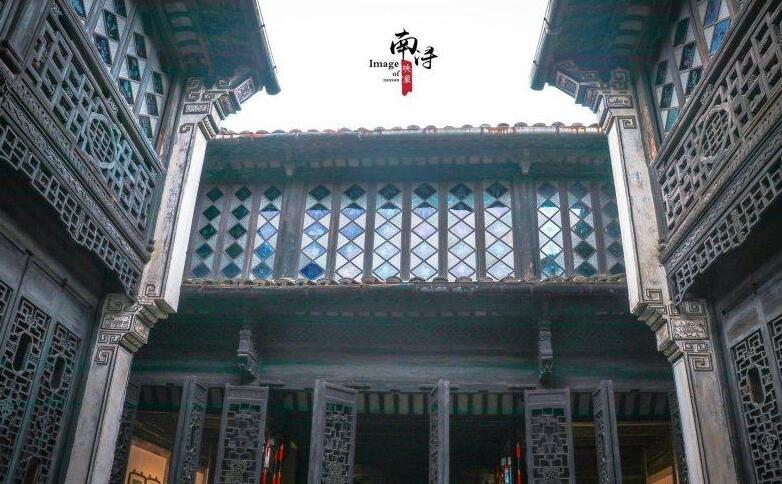 南浔“四公子”的传奇往事：狂热买房超300套，又为国散尽家财