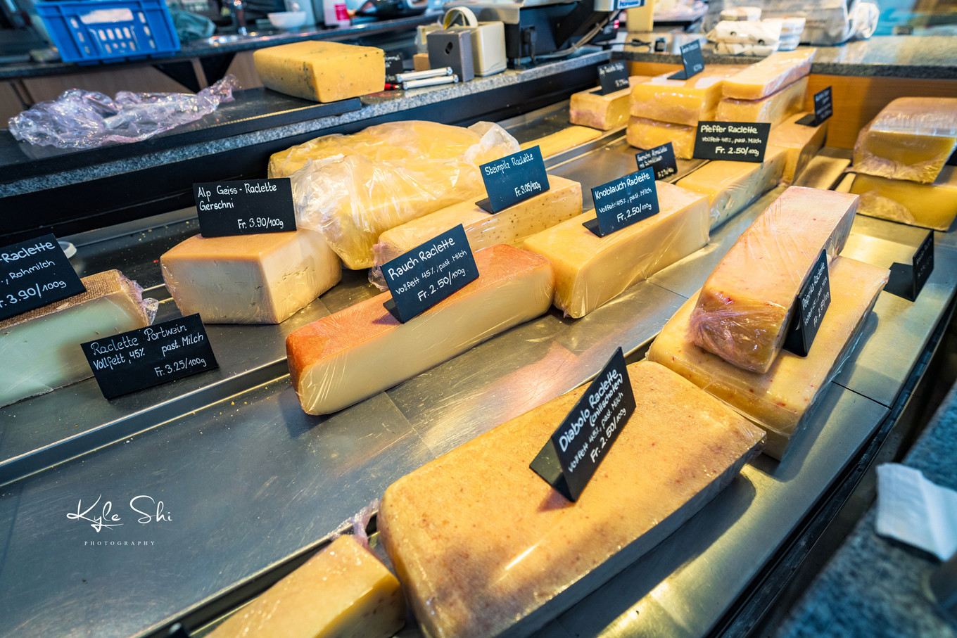 瑞士高山滑雪上演惊险与刺激,瑞士滑雪的真实感受