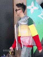 lv充气夹克卖3万1,充气夹克lv