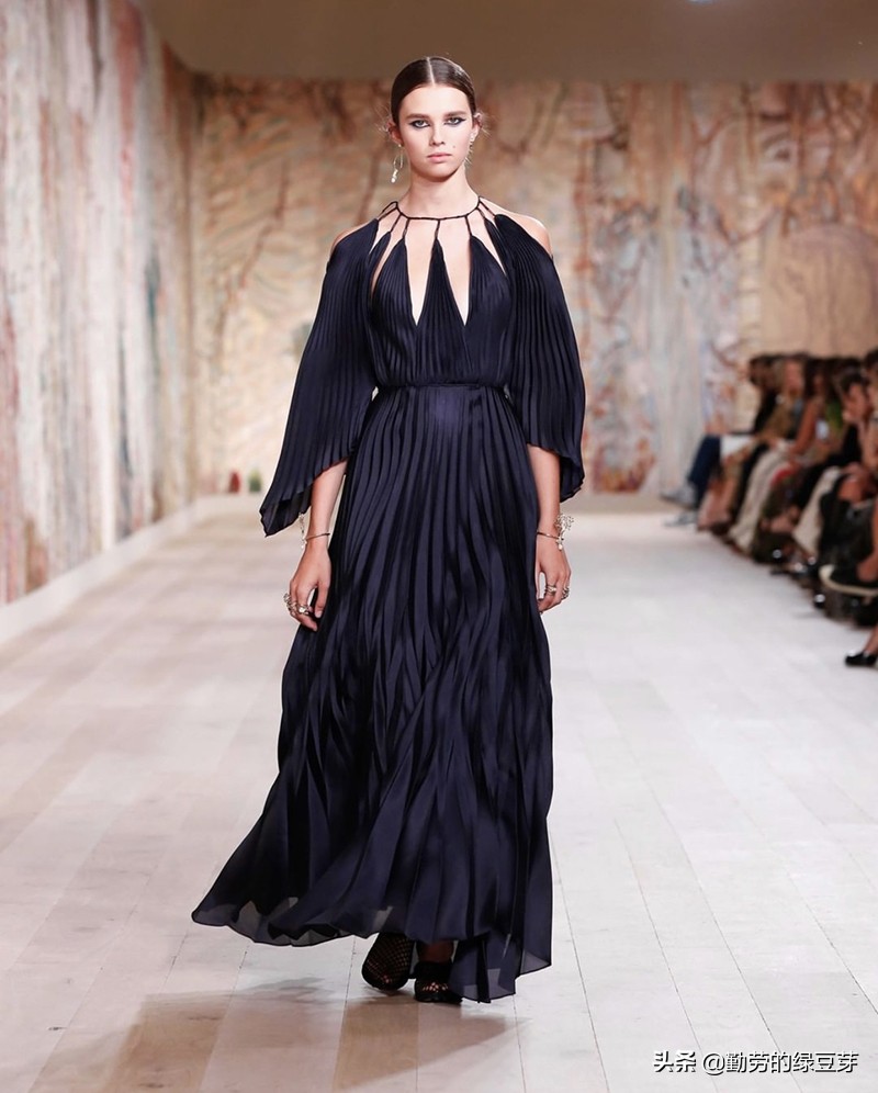 dior2023秋冬高定系列,dior高定2021秋冬