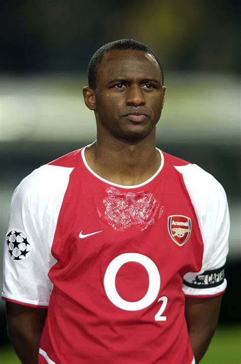 阿森纳维埃拉法比奥,阿森纳名宿维埃拉