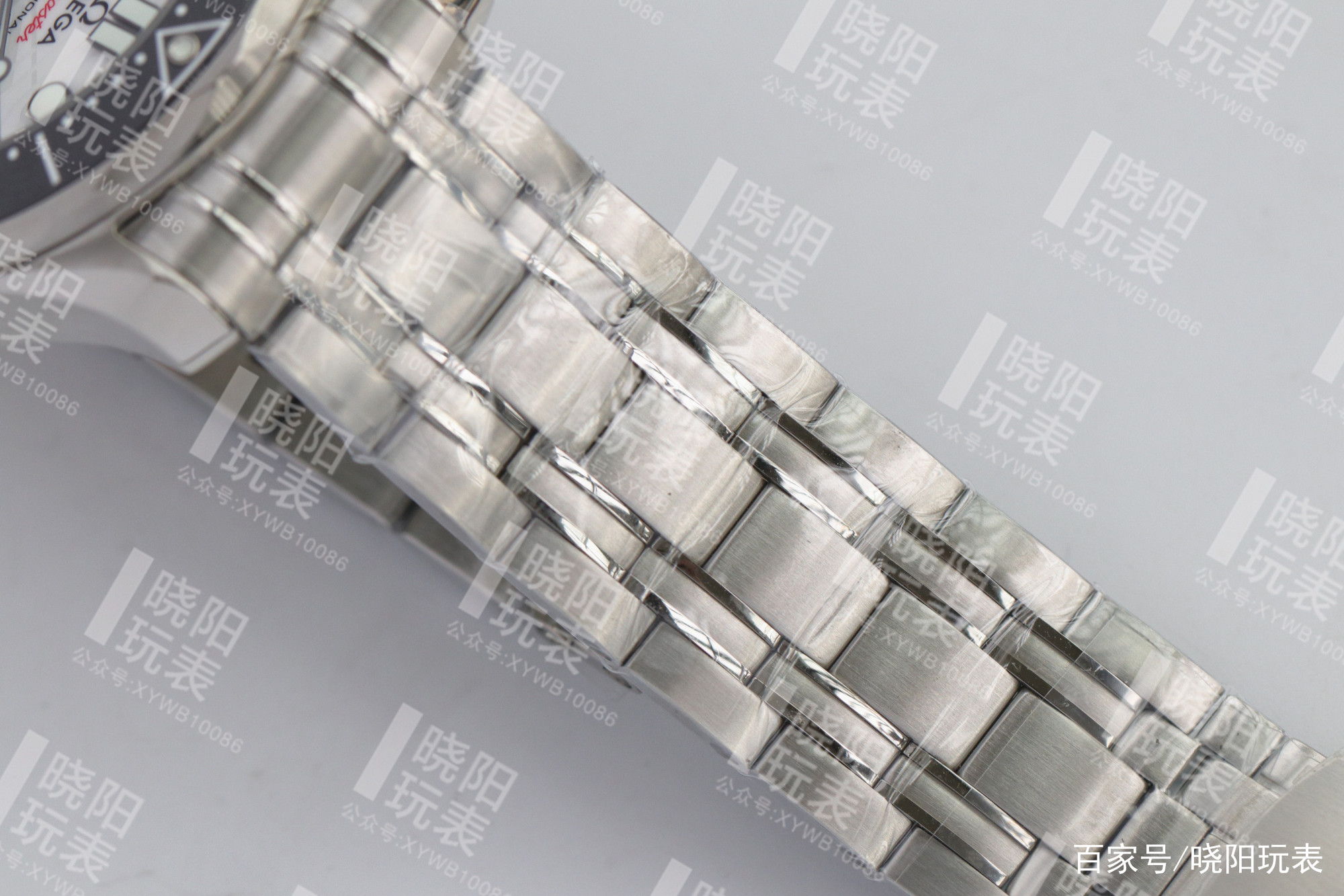 vs欧米茄海马300绿表盘,vs欧米茄海马300熊猫