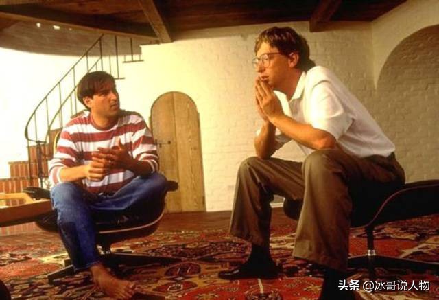 站起来的霍金图片,站起来的霍金