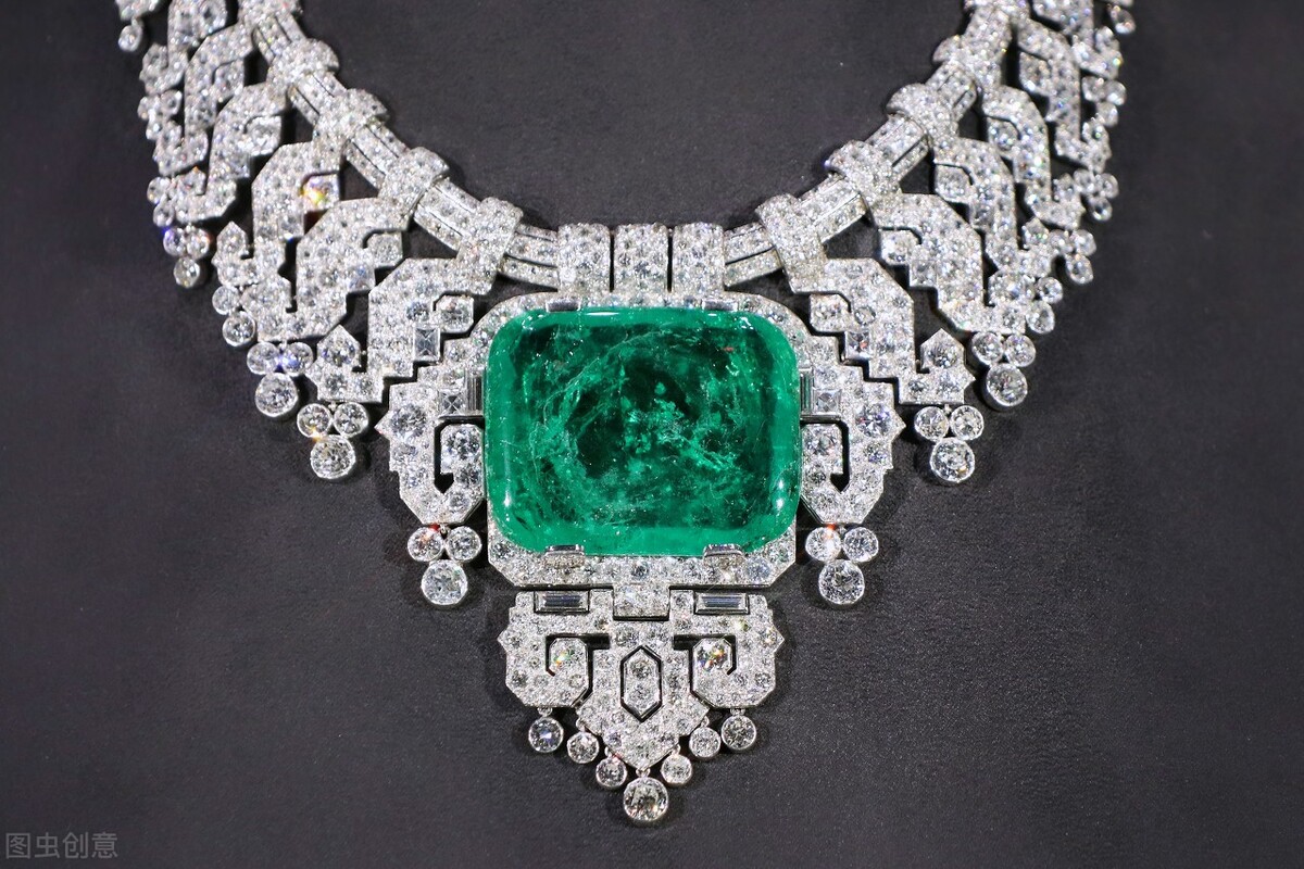 卡地亚首饰是终身免费清洗的吗 (卡地亚首饰盒怎么清洗)