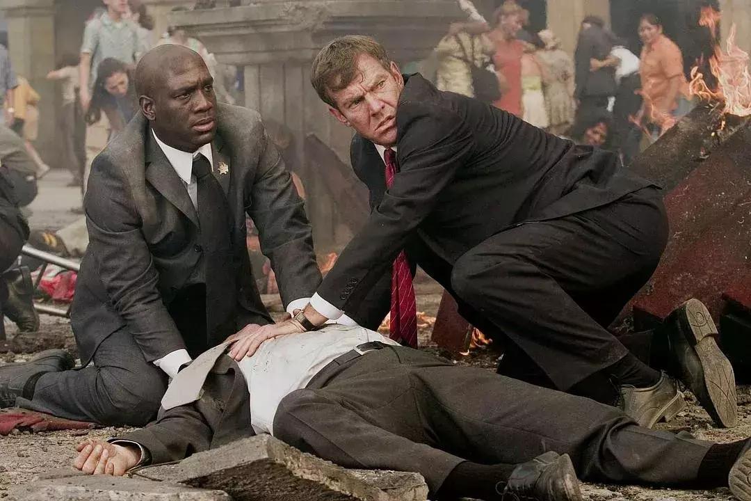 片单|被这7部片连环轰炸，看完我终于丢了智商