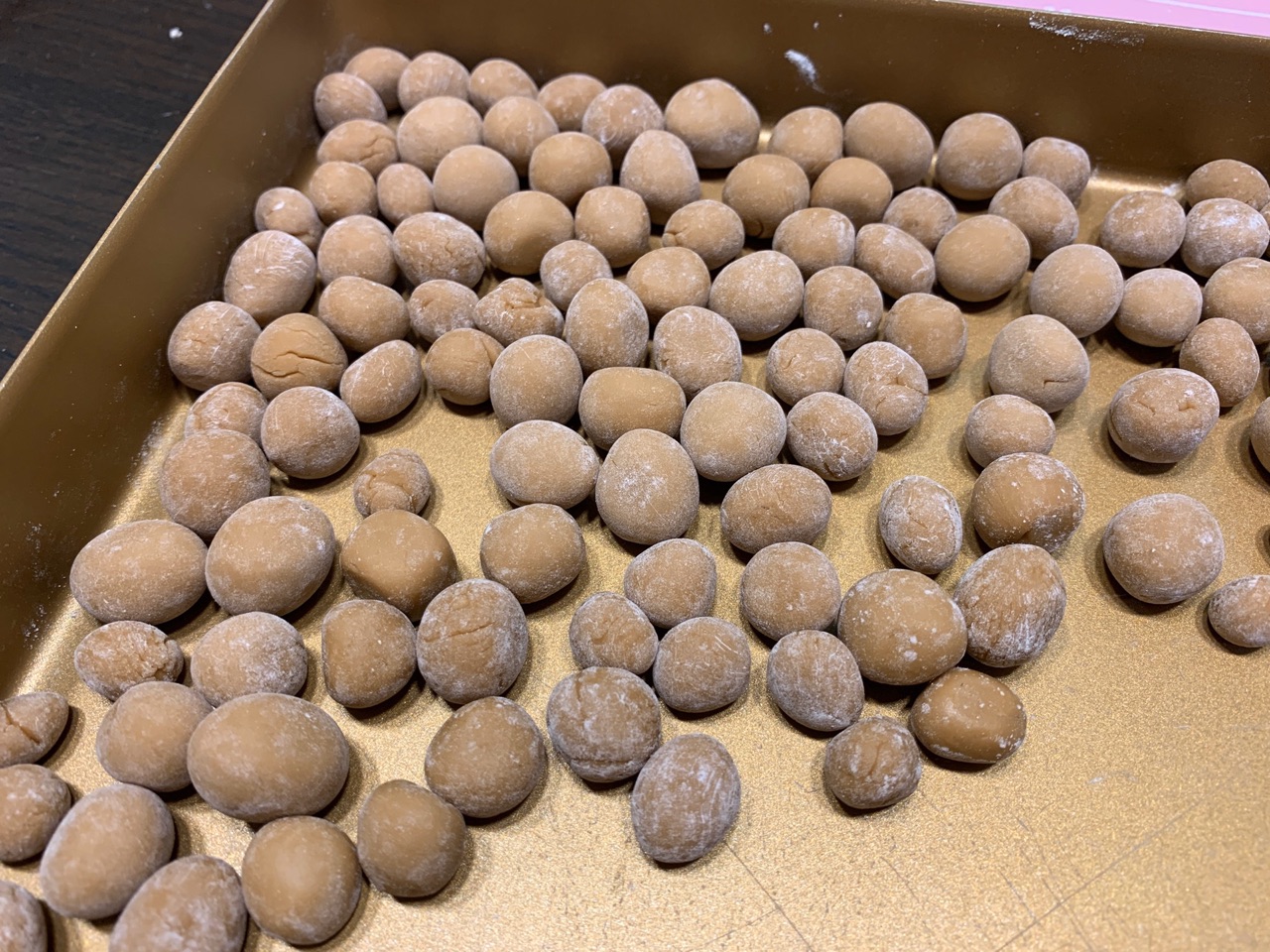 奶茶里的珍珠用糯米怎么做,奶茶珍珠正宗做法用什么粉