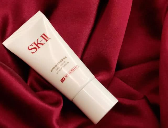 兰蔻防晒好还是skii防晒好,兰蔻柔皙轻透防晒测评