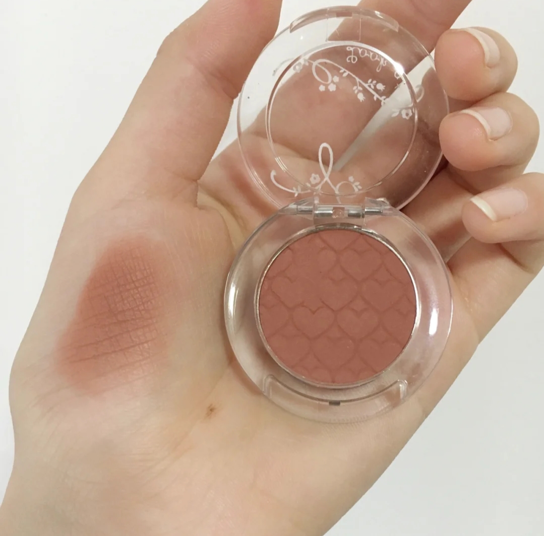 持久度好的单色眼影有哪些,眼影日常简单有细闪的眼影推荐