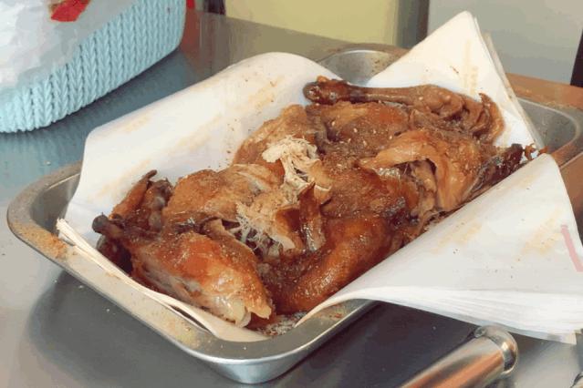 先卤后炸的火锅鸡,先卤后炸全鸡图片