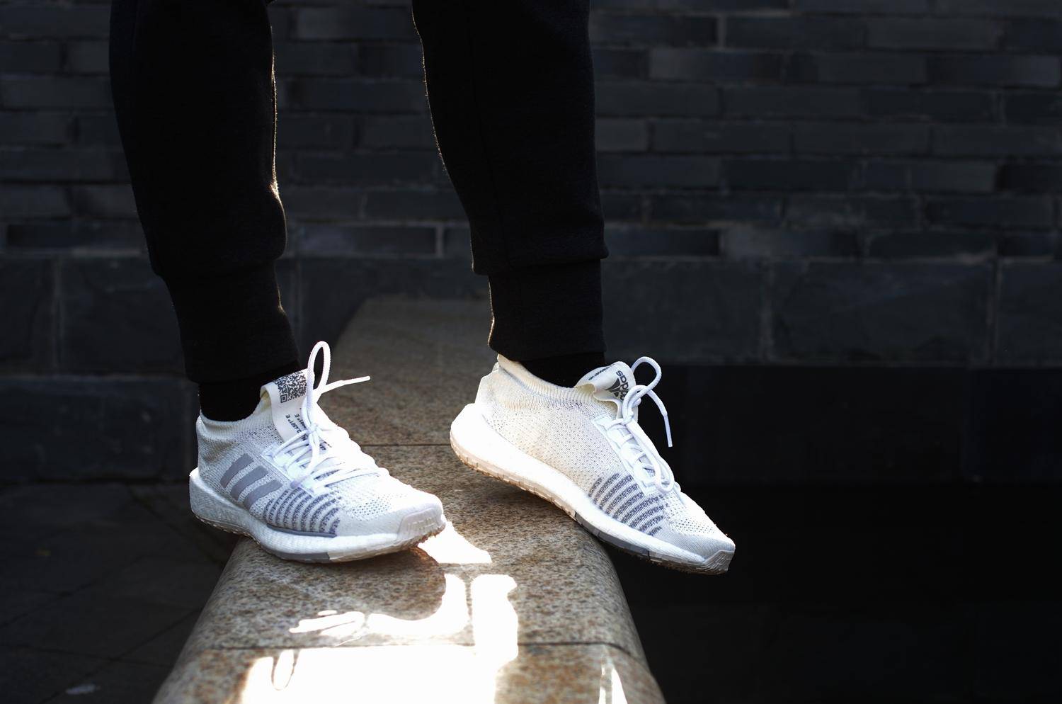 阿迪达斯adidaspulseboosthd测评,阿迪boost对比耐克zoom