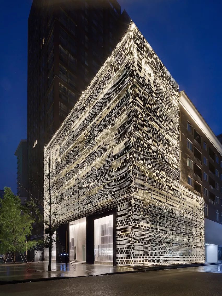 lv实体店装修风格是什么,lv女装店装修风格