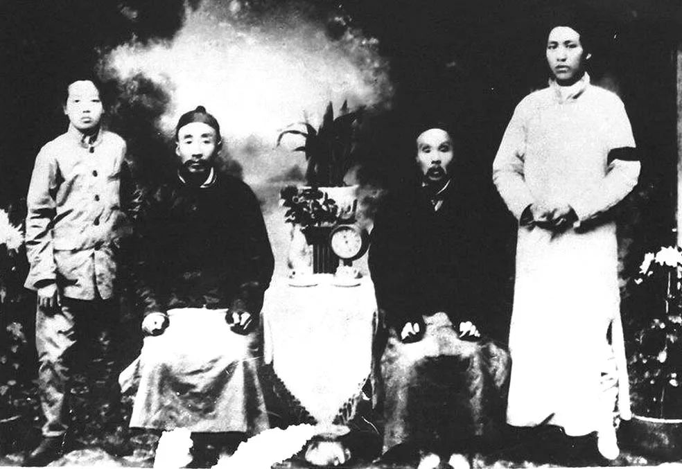 49年毛主席堂弟毛泽连,因穷困潦倒求助主席:他只能靠他自己