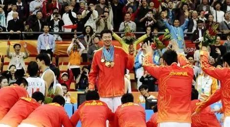 中国篮球球员最团结的一次打架,最血性的斗殴