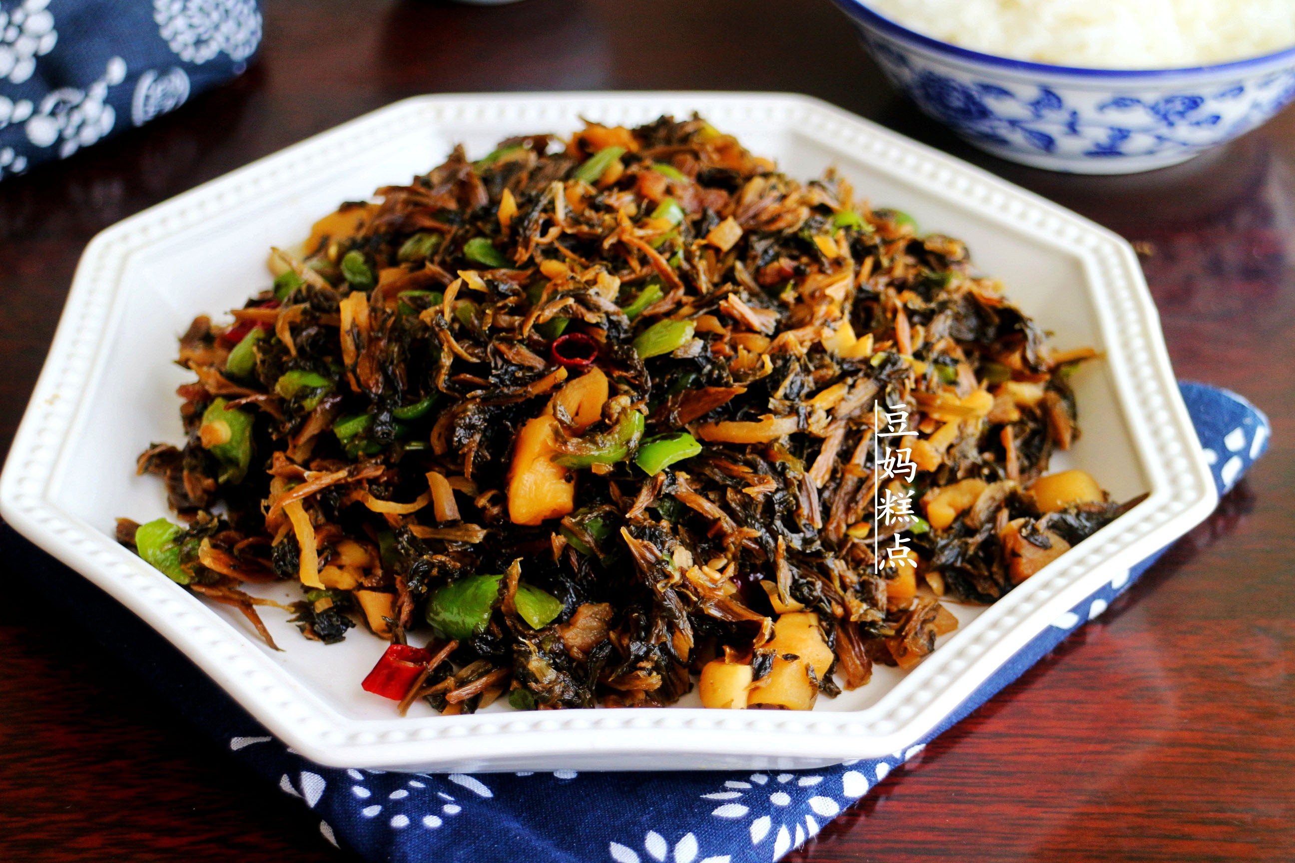 外婆菜怎么搭配做才好吃,外婆菜如何搭配炒好看又好吃