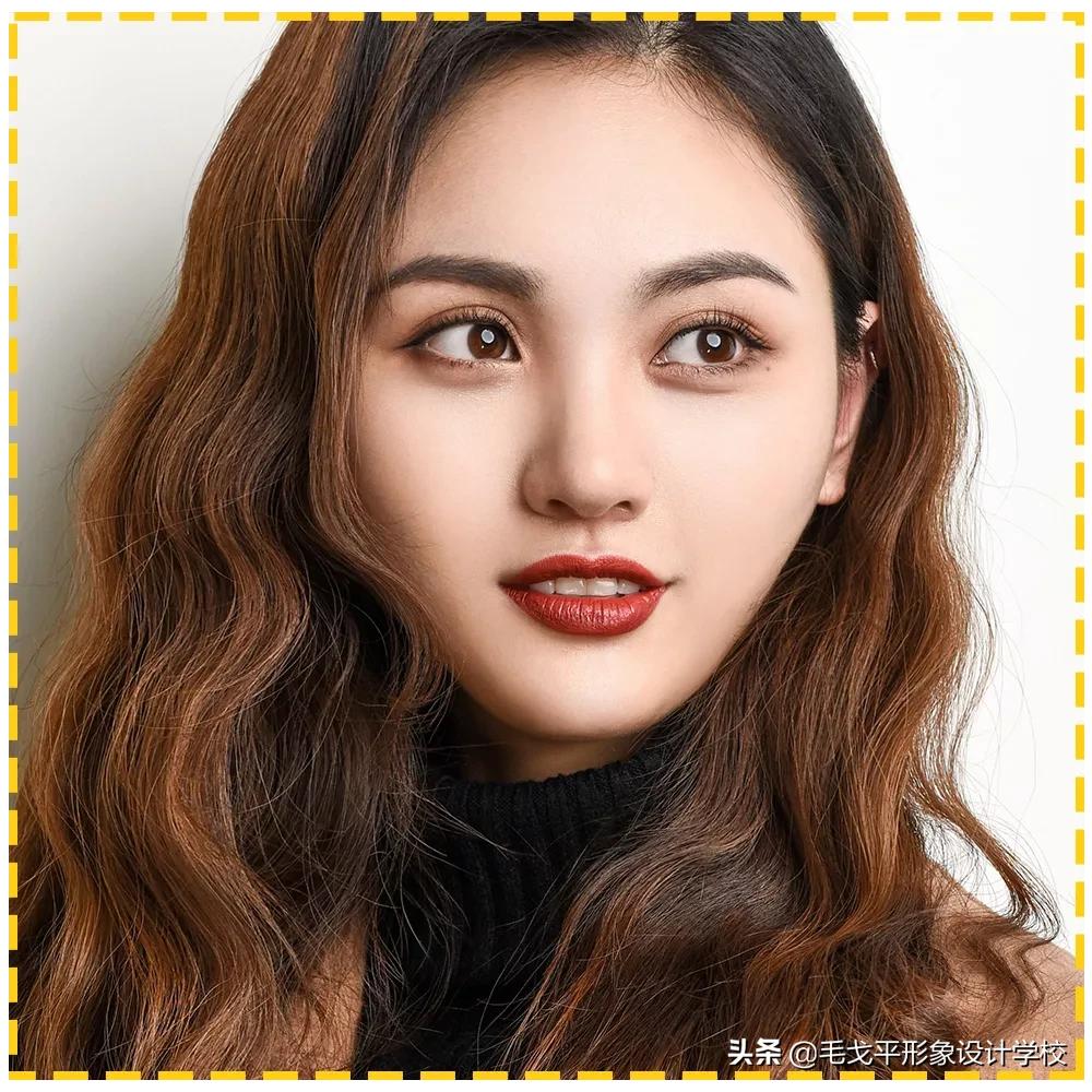 不同脸型如何化妆与服装搭配技巧,不同眼型脸型唇形的化妆要点