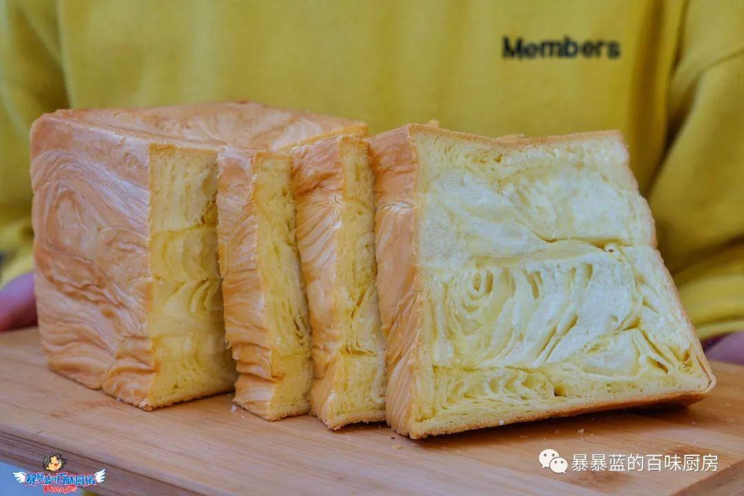 断货吐司王免费送!零下十几度也爆满的爸爸糖来中街大悦城了