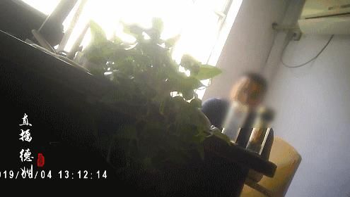 五米深坑作伴、整层钢筋外露！德州一楼盘任*交性**房，业主：太坑