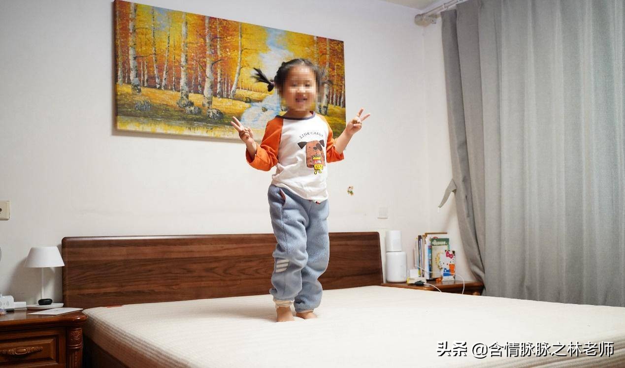 8平方小户型床带飘窗,8平米的小户型床