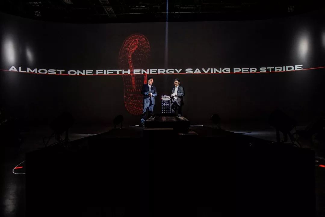 亚瑟士跑鞋矩阵图解,亚瑟士最强跑鞋metarise